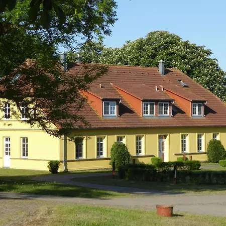 Apartment Gut Rattelvitz, Parterre A Ost *