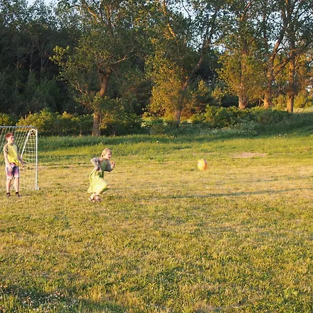 Gut Rattelvitz, Parterre A Ost Lejlighed Gingst